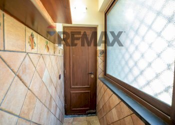 Hall / corridoio - Villa Via Concetto Marchesi
 
12, Pedara - photo 14