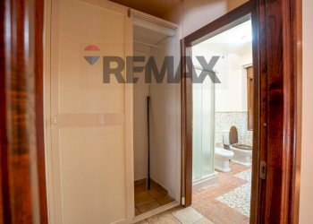 Hall / corridoio - Villa Via Concetto Marchesi
 
12, Pedara - photo 18