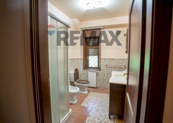 Bagno - Villa Via Concetto Marchesi
 
12, Pedara - photo 19