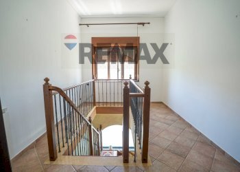 Scale - Villa Via Concetto Marchesi
 
12, Pedara - photo 22