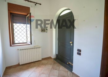 Hall / corridoio - Villa Via Concetto Marchesi
 
12, Pedara - photo 25