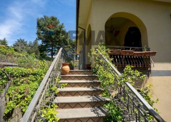 Scale - Villa Via Concetto Marchesi
 
12, Pedara - photo 49
