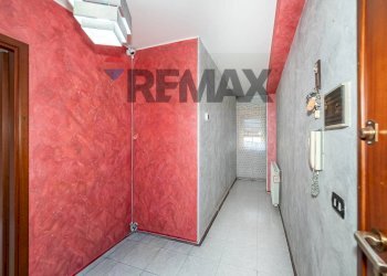 Hall / corridoio - Quadrilocale Via Capitano Navarria
 
19, San Pietro Clarenza - foto 12