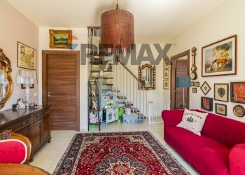 Soggiorno - Casa semi indipendente Via Roma
 
157, San Pietro Clarenza - foto 6