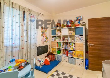 Camera / camera da letto - Casa semi indipendente Via Roma
 
157, San Pietro Clarenza - foto 16