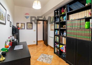 Hall / corridoio - Apartment Via Del Bosco
 
5, Catania - photo 12