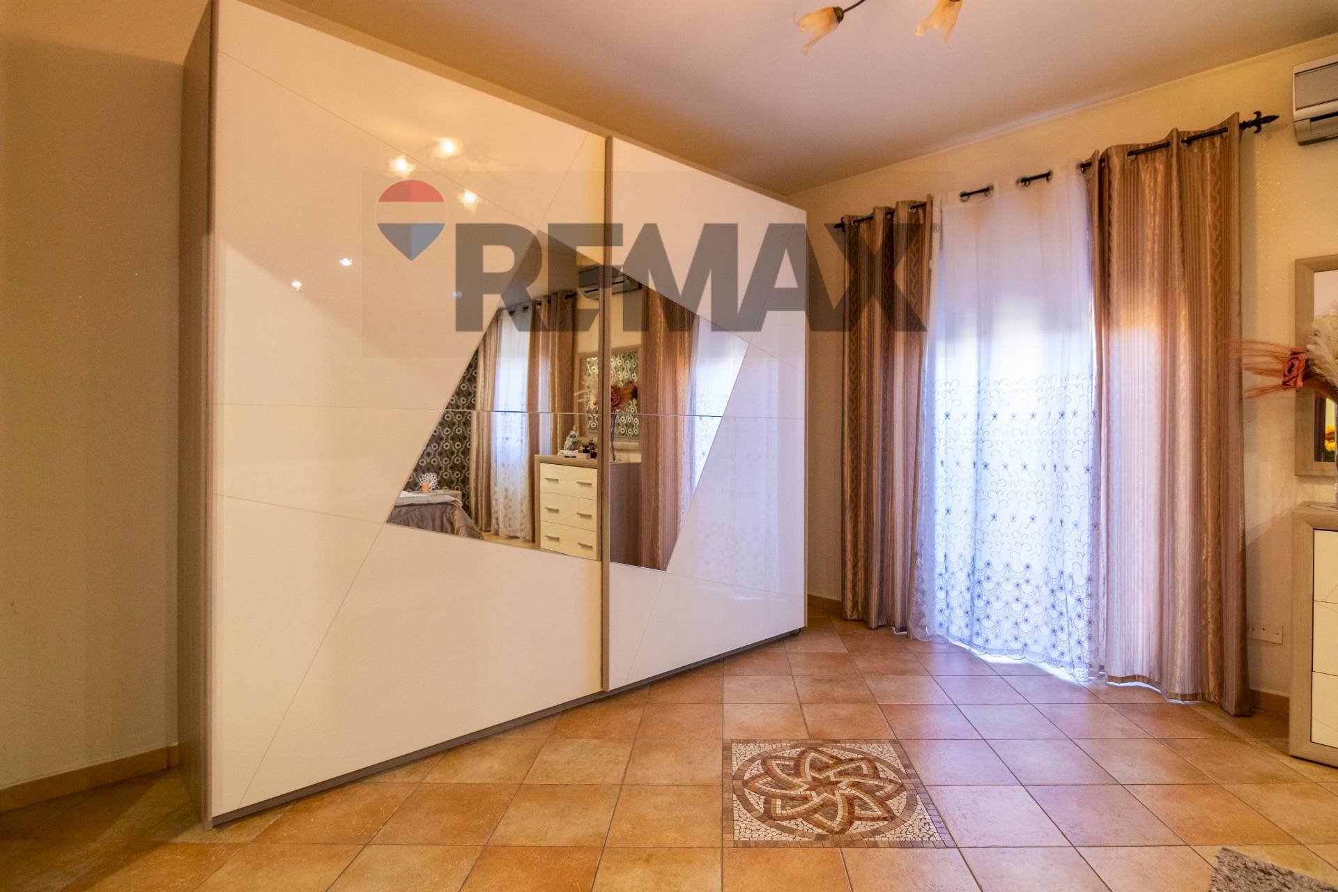 Stanza vuota - Three-room apartment Via Matteo Gaudioso
 
11, Catania - photo 2