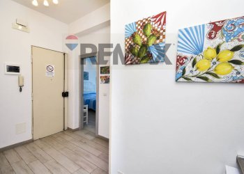 Hall / corridoio - Three-room apartment Via Reitano
 
16, Catania - photo 10