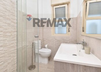 Bagno - Three-room apartment Via Reitano
 
16, Catania - photo 13