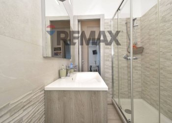 Bagno - Three-room apartment Via Reitano
 
16, Catania - photo 15