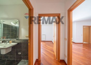Bagno - Bilocale Via Robert Musil
 
8, Roma - foto 34