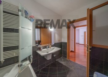 Bagno - Bilocale Via Robert Musil
 
8, Roma - foto 38