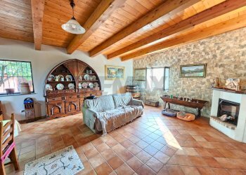 Soggiorno - Casa indipendente Salerno - foto 60
