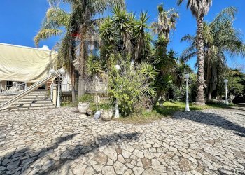 Giardino - Commercial Premises Via XXI Aprile
 
147, Acireale - photo 3