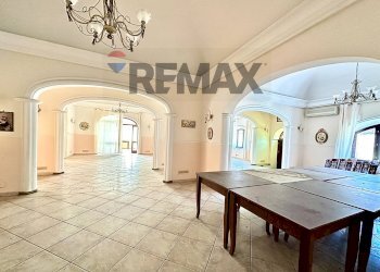 Sala da pranzo - Commercial Premises Via XXI Aprile
 
147, Acireale - photo 7