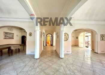 Stanza vuota - Commercial Premises Via XXI Aprile
 
147, Acireale - photo 8