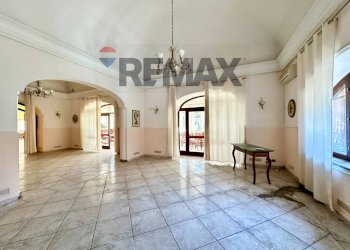 Stanza vuota - Commercial Premises Via XXI Aprile
 
147, Acireale - photo 10