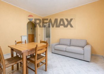 Sala da pranzo - Three-room apartment Via Cave Villara'
 
33, Catania - photo 2