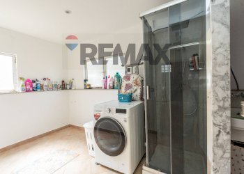 Lavanderia - Three-room apartment Via Cave Villara'
 
33, Catania - photo 22