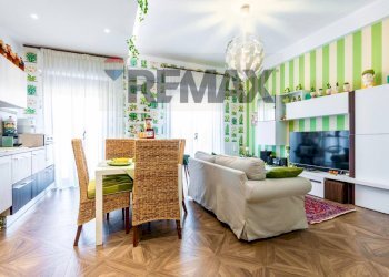 Sala da pranzo - Four-room apartment Via Orchidea
 
4, Catania - photo 5