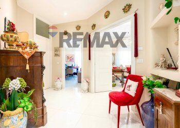 Hall / corridoio - Four-room apartment Via Orchidea
 
4, Catania - photo 7