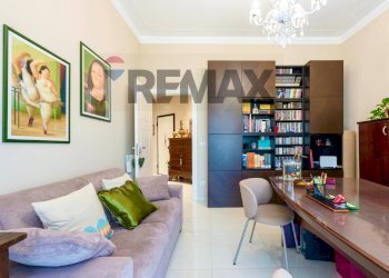 Soggiorno - Four-room apartment Via Orchidea
 
4, Catania - photo 13