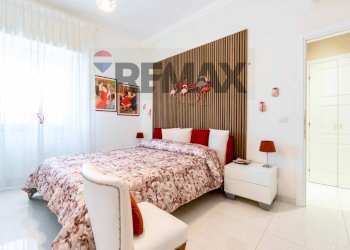 Camera / camera da letto - Four-room apartment Via Orchidea
 
4, Catania - photo 19
