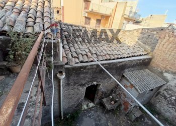 Edificio all\'aperto - Casa indipendente via XX Settembre
 
96, Misterbianco - foto 32