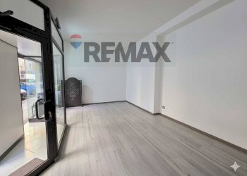 Stanza vuota - Commercial Premises Via Tommaseo
 
54, Cagliari - photo 4