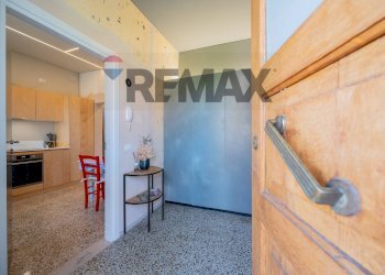 Hall / corridoio - Trilocale Via Pratomaggiore
140, Desenzano del Garda - foto 7