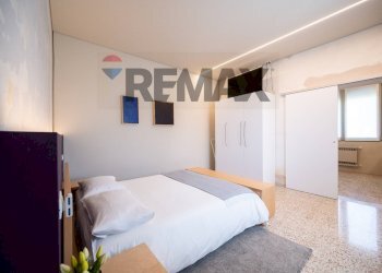 Camera / camera da letto - Trilocale Via Pratomaggiore
140, Desenzano del Garda - foto 28
