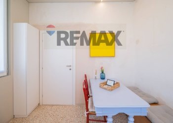Sala da pranzo - Trilocale Via Pratomaggiore
140, Desenzano del Garda - foto 36