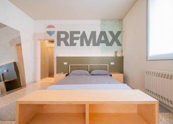 Camera / camera da letto - Trilocale Via Pratomaggiore
140, Desenzano del Garda - foto 44