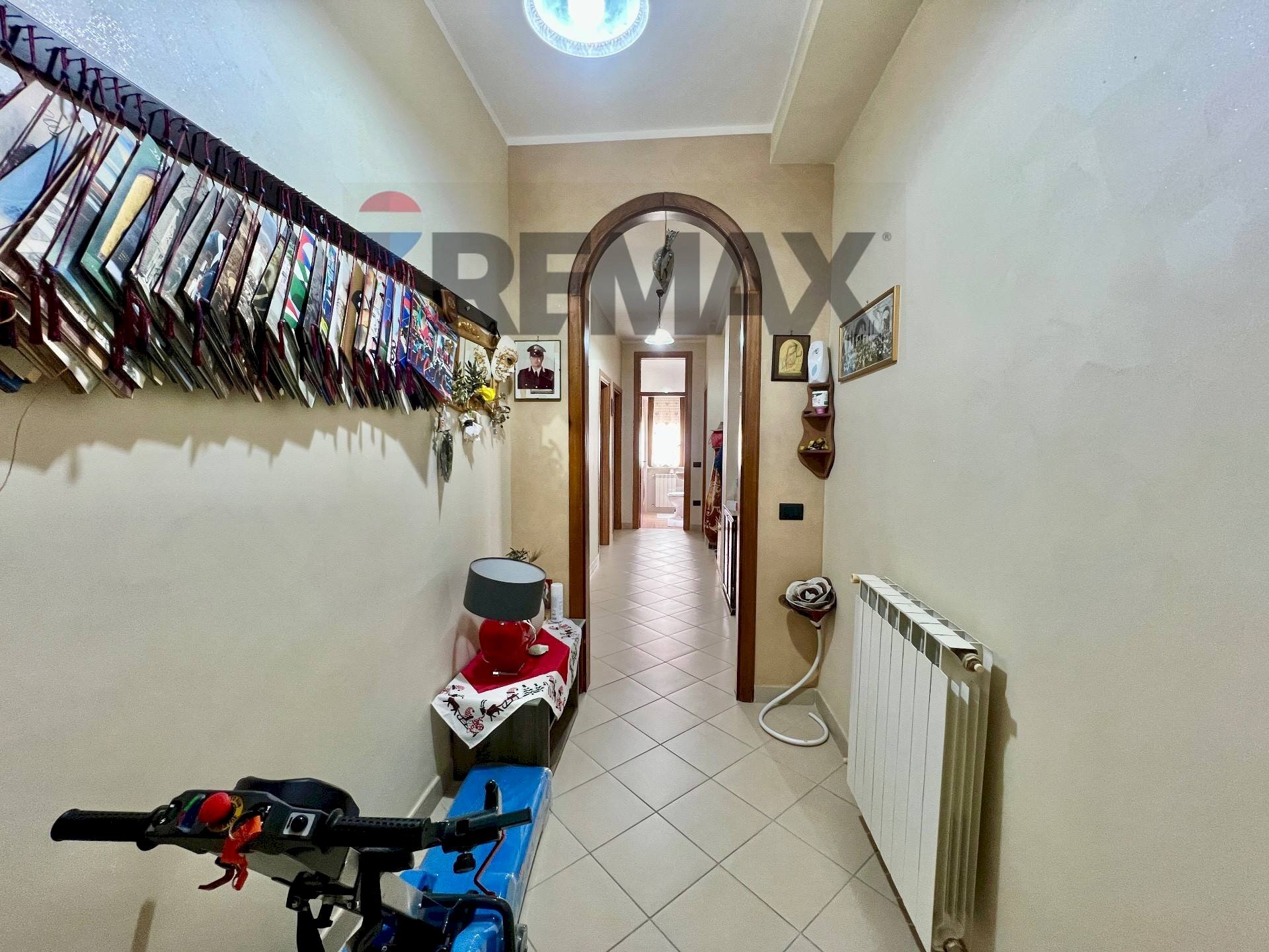 Hall / corridoio - Four-room apartment Via Campo Sportivo
 
10, San Felice a Cancello - photo 2