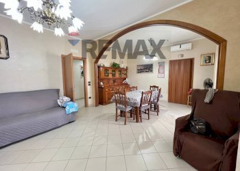 Sala da pranzo - Four-room apartment Via Campo Sportivo
 
10, San Felice a Cancello - photo 7