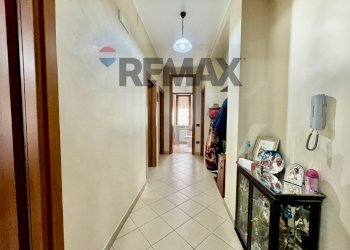 Hall / corridoio - Four-room apartment Via Campo Sportivo
 
10, San Felice a Cancello - photo 15
