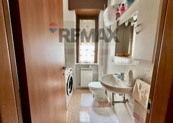 Bagno - Four-room apartment Via Campo Sportivo
 
10, San Felice a Cancello - photo 24
