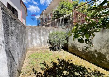 Giardino - Four-room apartment Via Campo Sportivo
 
10, San Felice a Cancello - photo 35
