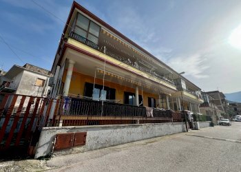 Edificio all\'aperto - Four-room apartment Via Campo Sportivo
 
10, San Felice a Cancello - photo 1