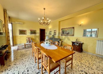 Sala da pranzo - Four-room apartment Via Campo Sportivo
 
10, San Felice a Cancello - photo 5