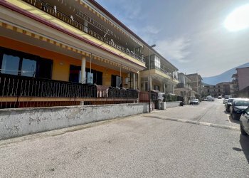 Edificio all\'aperto - Four-room apartment Via Campo Sportivo
 
10, San Felice a Cancello - photo 42