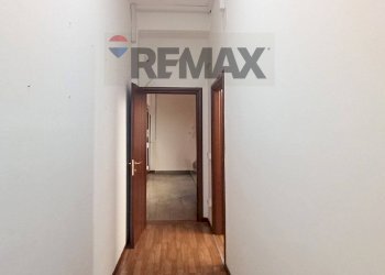 Hall / corridoio - Apartment VIA    NAZIONALE APPIA
 
151, Casagiove - photo 12