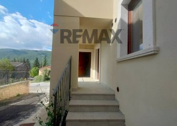 Scale - Casa semi indipendente VIALE RIMEMBRANZA
 
22, Fagnano Alto - foto 3