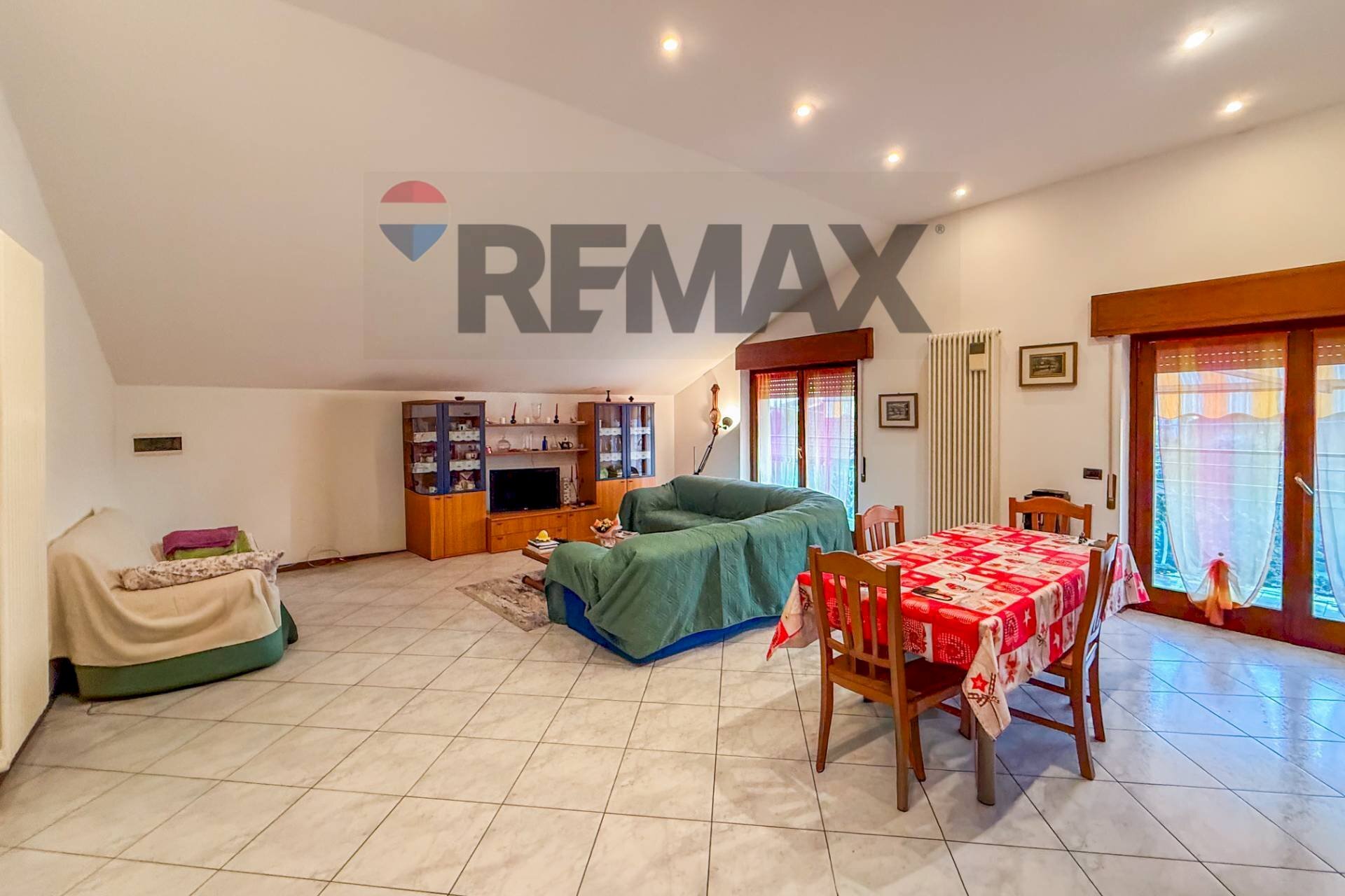 Sala da pranzo - Apartment via menotti
 
4, Dalmine - photo 1