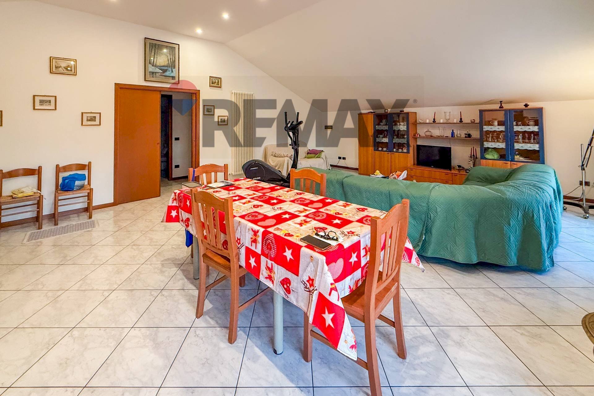 Sala da pranzo - Apartment via menotti
4, Dalmine - photo 2