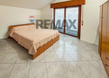 Camera / camera da letto - Apartment via menotti
 
4, Dalmine - photo 10