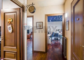 Hall / corridoio - Semi-detached house san martino
 
22, Villarbasse - photo 13