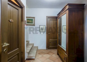 Hall / corridoio - Semi-detached house san martino
 
22, Villarbasse - photo 26