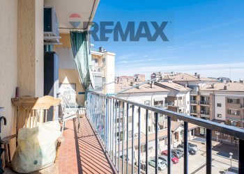 Balcone - Four-room apartment Alfieri
 
8, Orbassano - photo 17