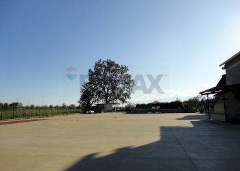 Edificio all\'aperto - Commercial Premises Via Tetti Scaglia
 
10, Piossasco - photo 3